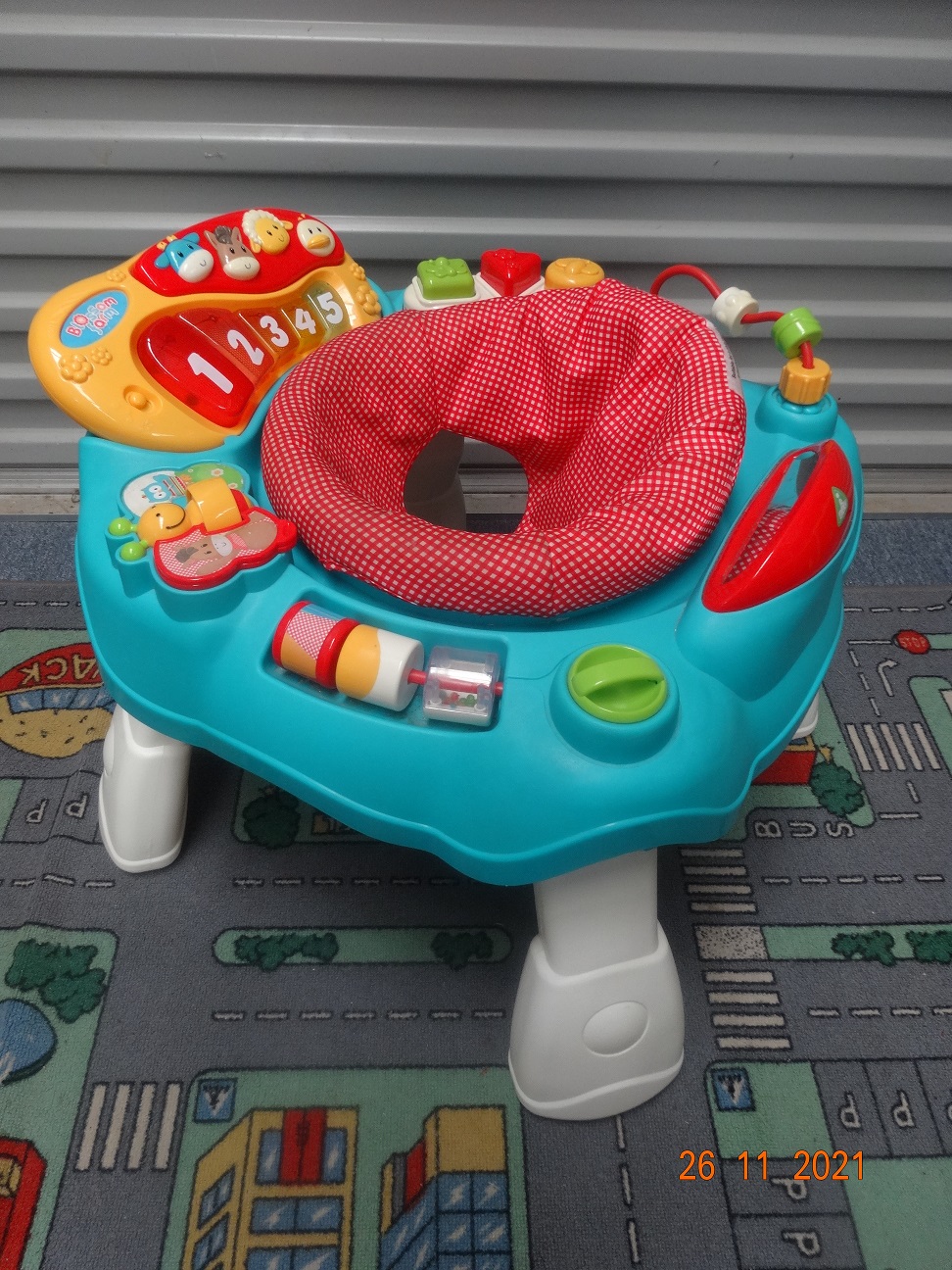 exersaucer-with-legs